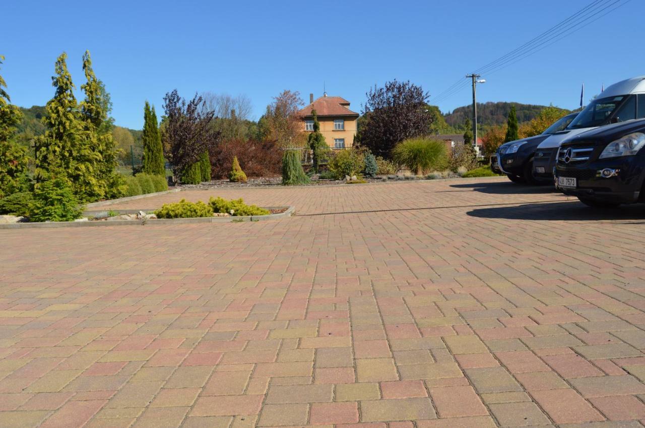 Vila Lipa Nový Bor 外观 照片