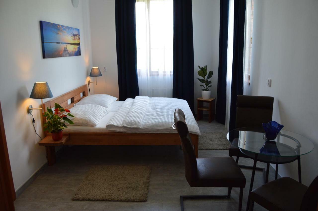 Vila Lipa Nový Bor 外观 照片