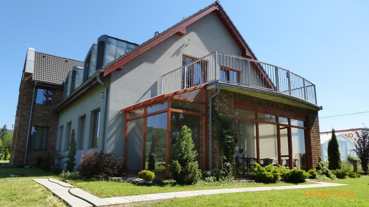 Vila Lipa Nový Bor 外观 照片